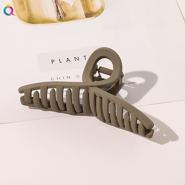 Frosted Hair Claw Clip – Everyday Hold for Curls & Coils