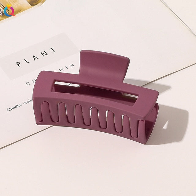 Frosted Hair Claw Clip – Everyday Hold for Curls & Coils