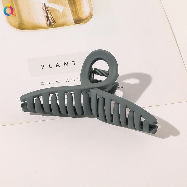 Frosted Hair Claw Clip – Everyday Hold for Curls & Coils