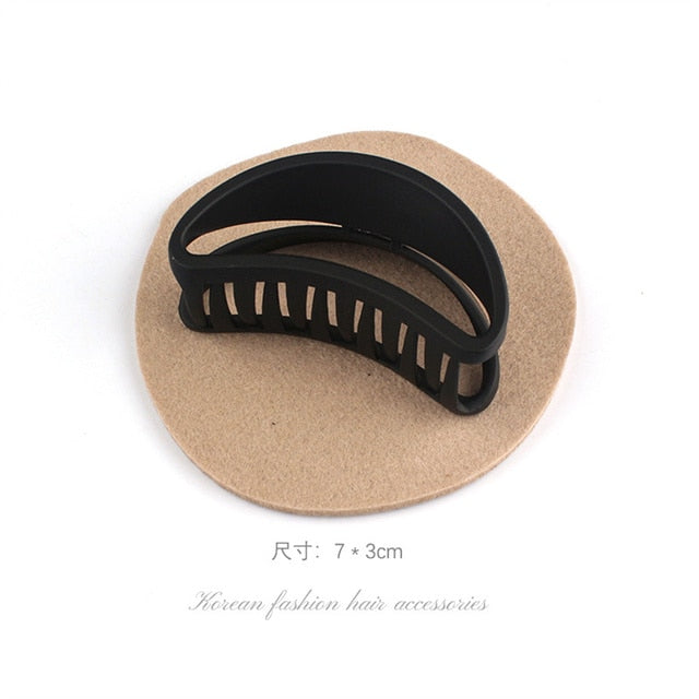 Frosted Hair Claw Clip – Everyday Hold for Curls & Coils
