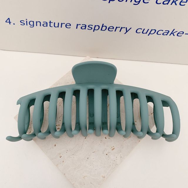Jumbo Acrylic Claw Clip – Wide-Tooth Hold for Thick Curly Hair