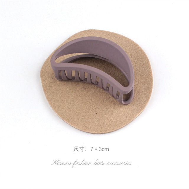 Frosted Hair Claw Clip – Everyday Hold for Curls & Coils