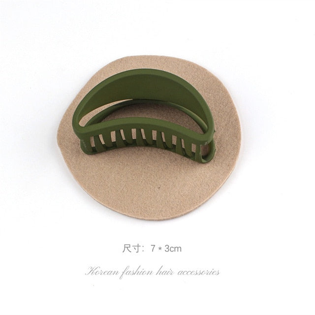 Frosted Hair Claw Clip – Everyday Hold for Curls & Coils