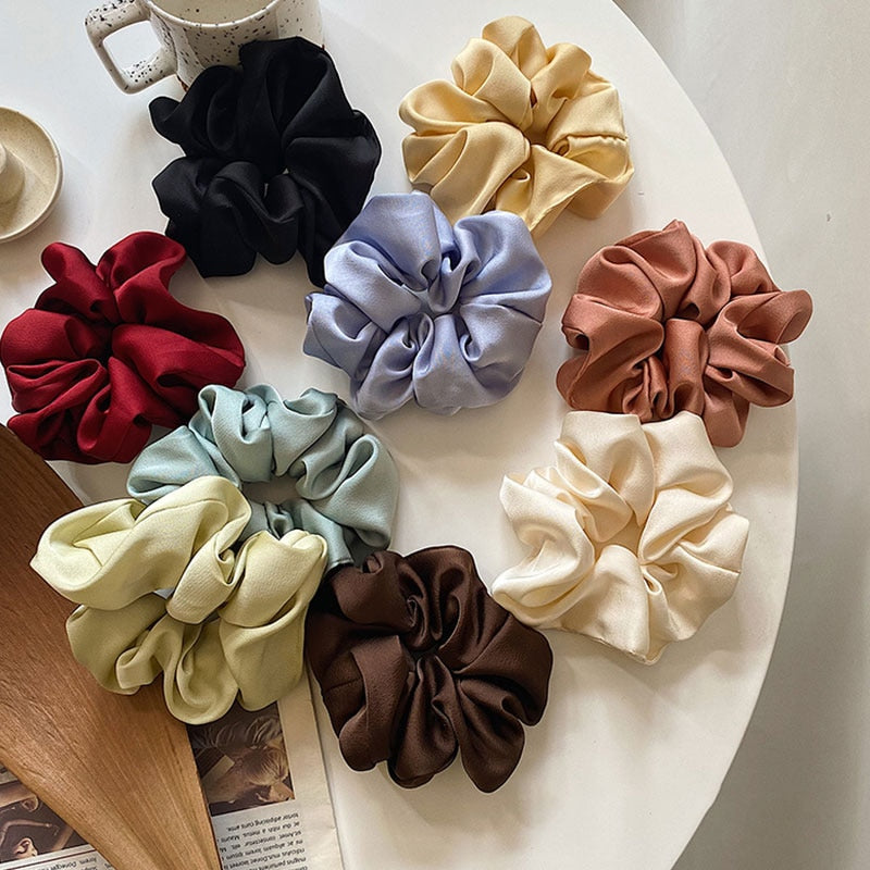 Satin scrunches