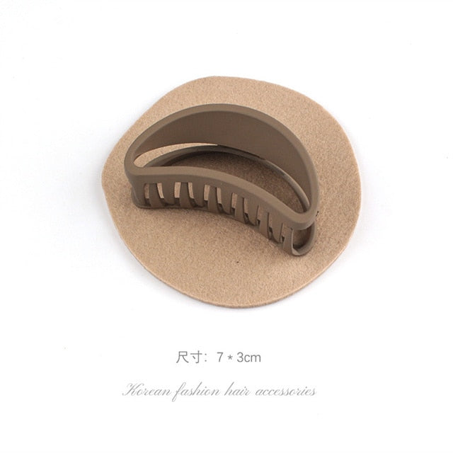 Frosted Hair Claw Clip – Everyday Hold for Curls & Coils